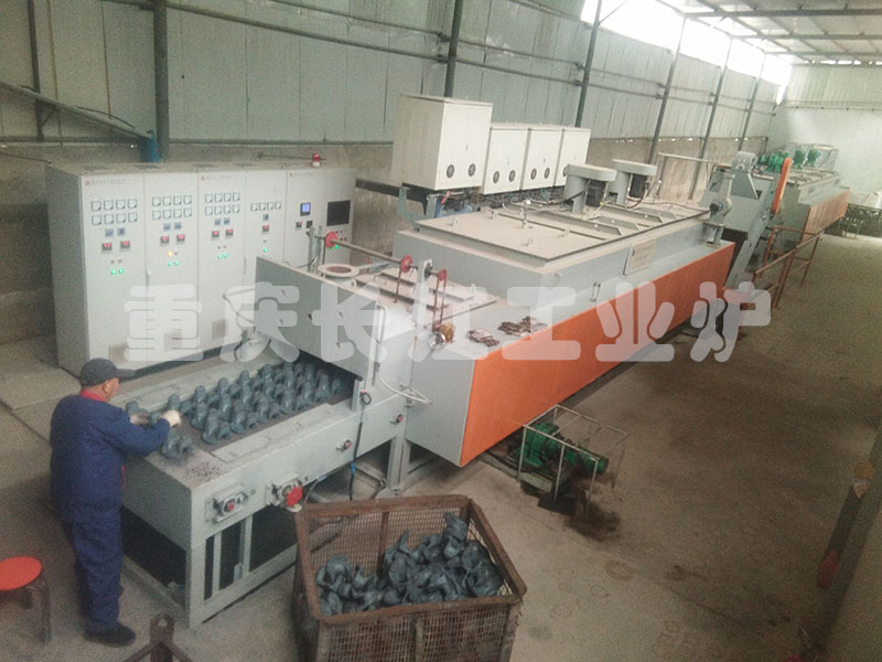 電加熱網(wǎng)帶式自動(dòng)化調(diào)質(zhì)生產(chǎn)線